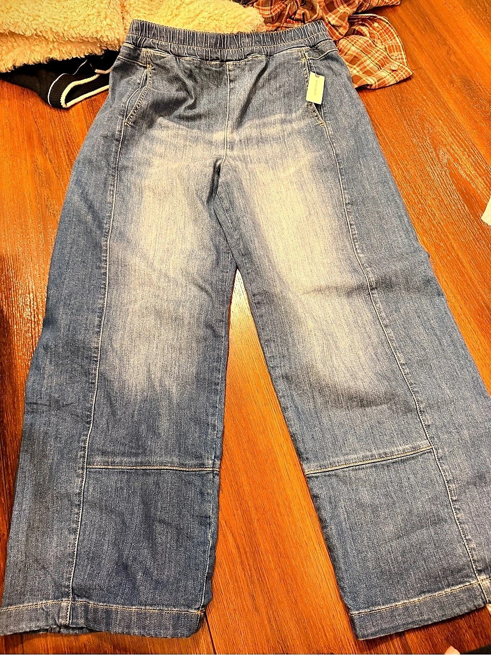 Pilcro Izzie Relaxed Pull On Barrel Jeans Wide Leg Denim Size Medium NWT